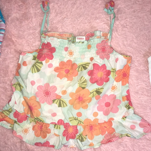 Girls 4T bundle - Picture 5 of 6